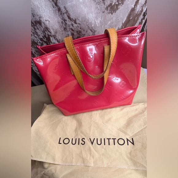 Louis Vuitton Pink PM Reade Patent Leather Tote - Picture 1 of 15
